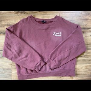 Express crop crewneck